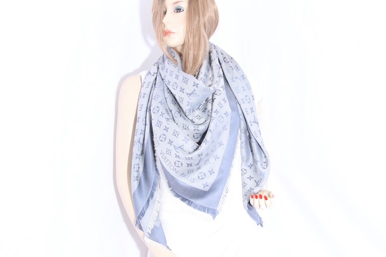 Louis Vuitton Monogram Tuch Denim Blau Wolle Seide M71376