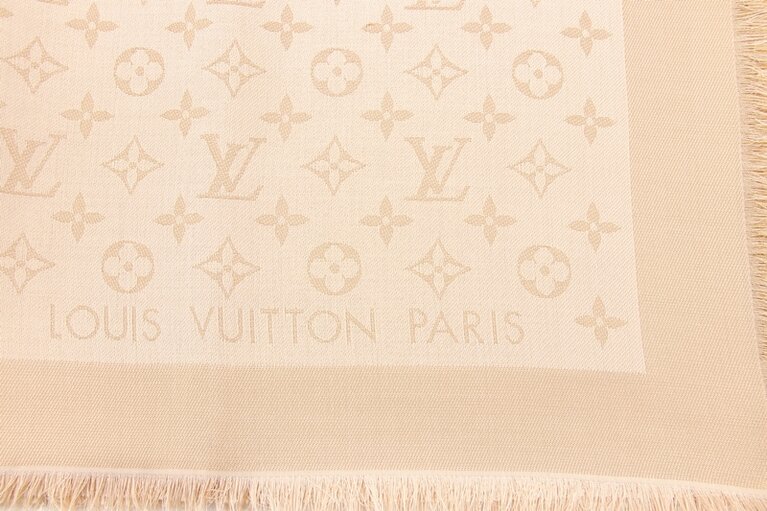 Louis Vuitton Monogram Shine Tuch Gold Seide Wolle M75493