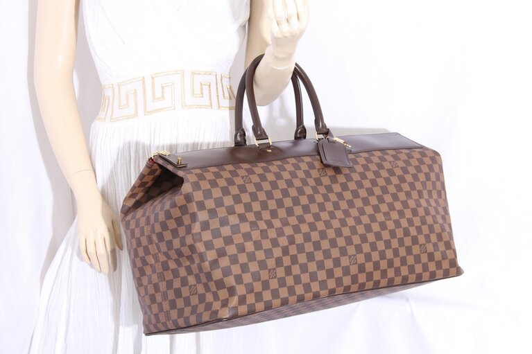 The Louis Vuitton Greenwich. A rare find in this condition. #louisvuit