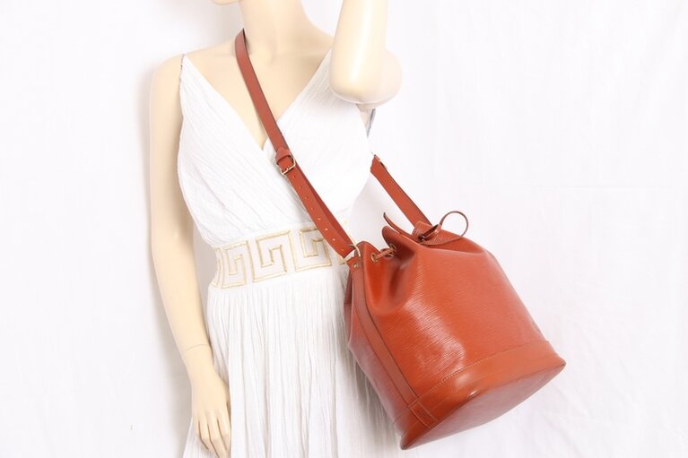 Leder Louis Vuitton Schulterriemen Sac Noe Kompletter LANGER