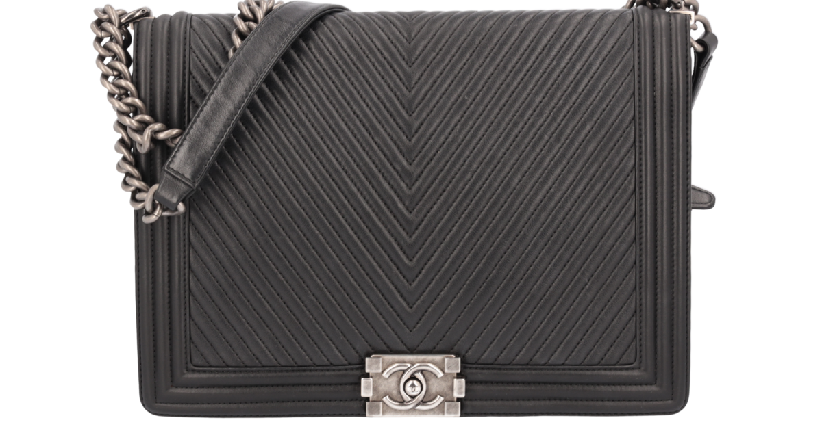 Chanel Boy 30 Schwarz V Stitch Ruthenium Beschläge