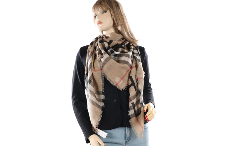 burberry tuch 140x140