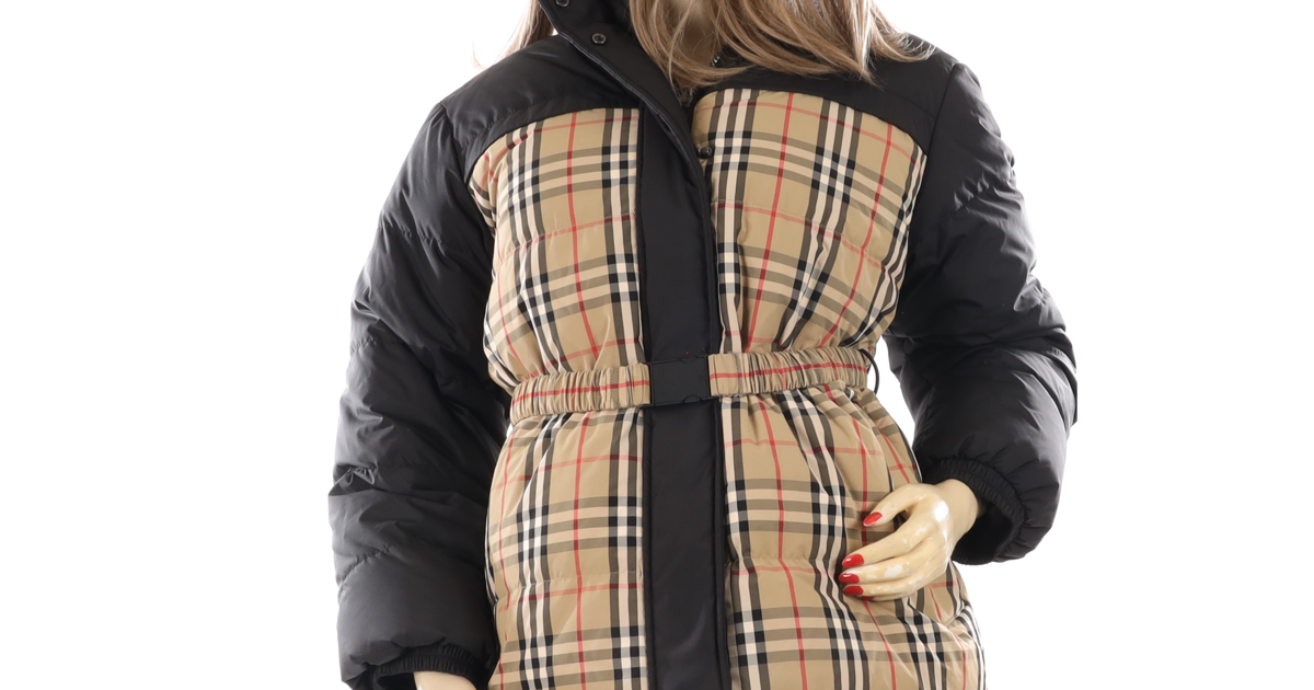 Burberry Oakmere Daunen Jacke zum Wenden Schwarz & Check Muster